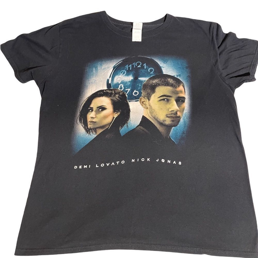 Demi Lovato Nick Jonas Graphic T-shirt